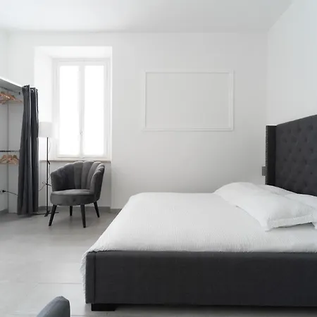 Spacious - 4 Bedrooms And 3 Bathrooms Apartment Bergamo