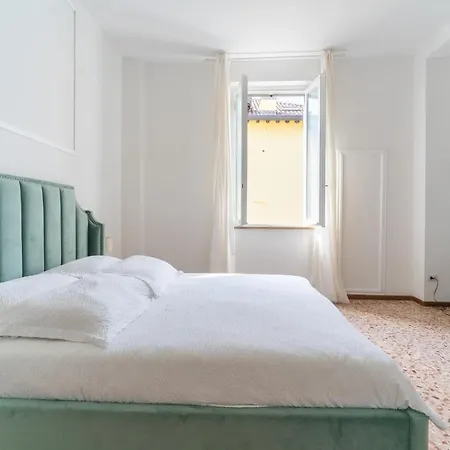 Spacious - 4 Bedrooms And 3 Bathrooms Apartment