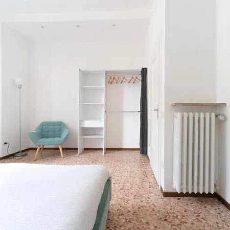 Spacious - 4 Bedrooms And 3 Bathrooms *