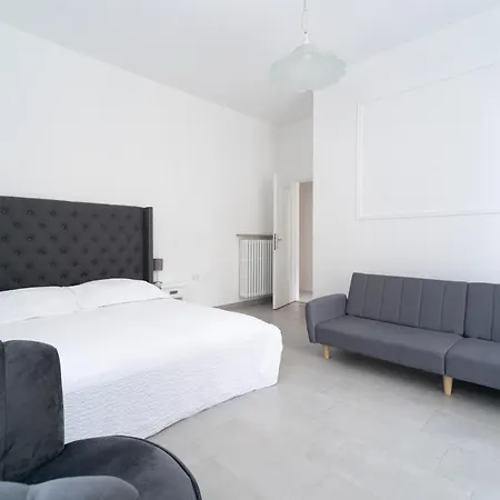 Apartment Spacious - 4 Bedrooms And 3 Bathrooms