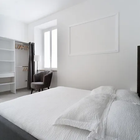 Spacious - 4 Bedrooms And 3 Bathrooms Apartment Bergamo