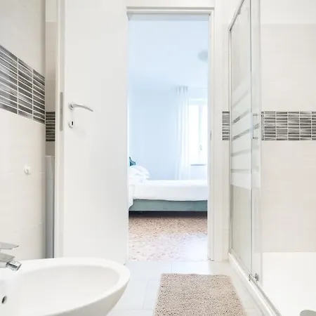 Apartment Spacious - 4 Bedrooms And 3 Bathrooms Bergamo