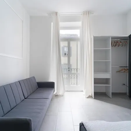 Spacious - 4 Bedrooms And 3 Bathrooms Lejlighed Bergamo