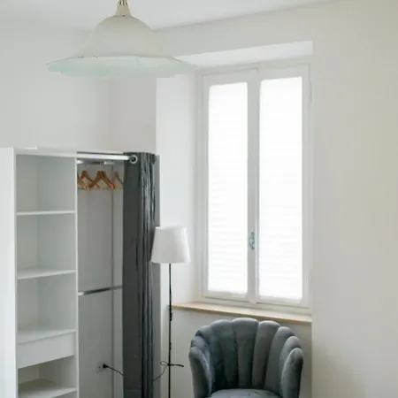 Spacious - 4 Bedrooms And 3 Bathrooms Apartment *